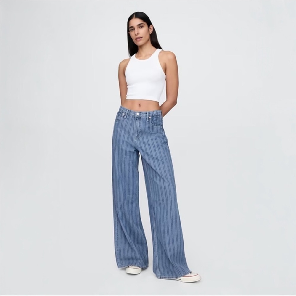 GAP Ultra Soft Baggy Jeans NWOT 25/0R